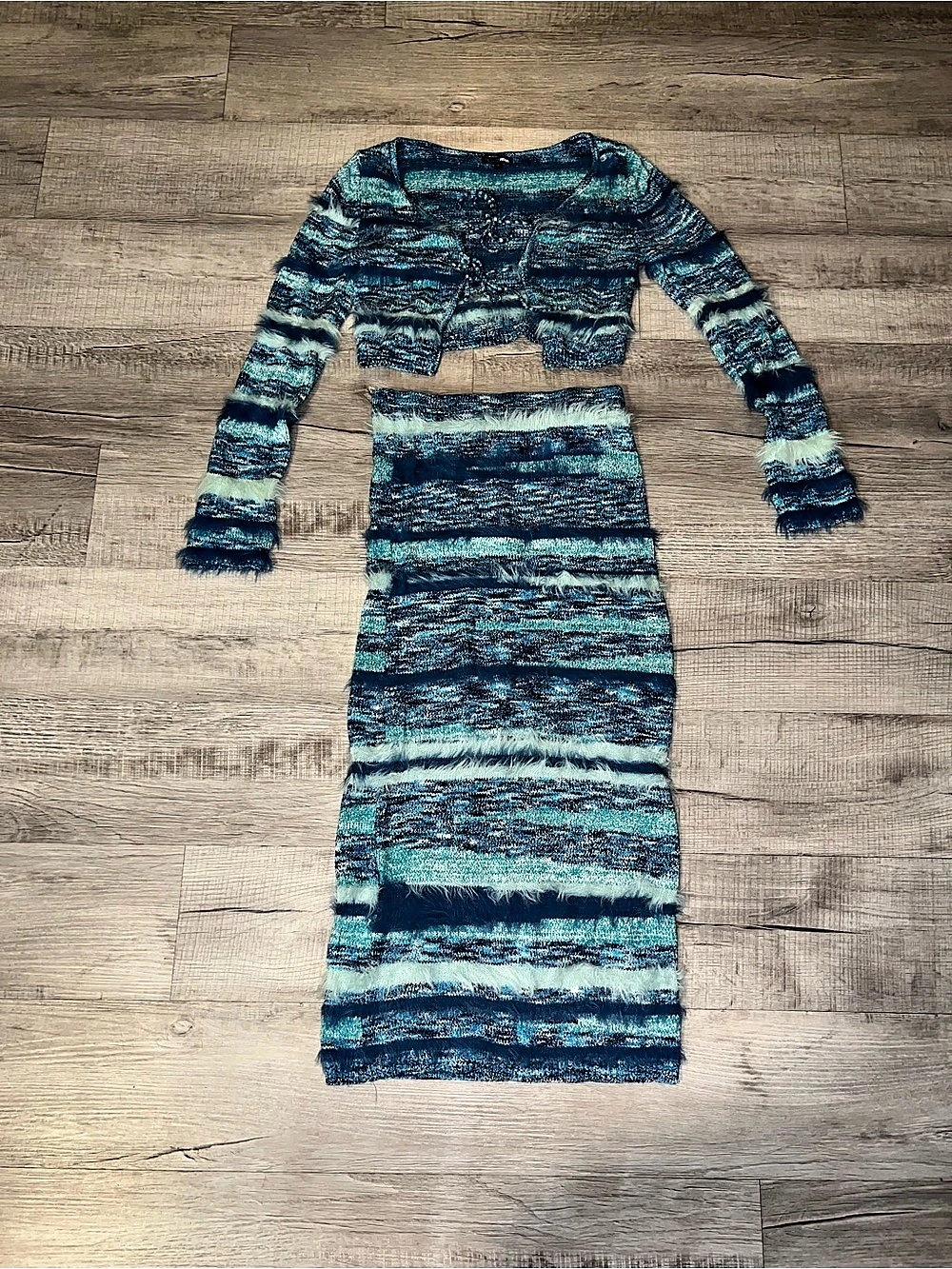 Fashion Nova Blue & Green Abstract Maxi Skirt Set Size Medium